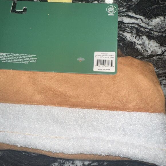 NWT Fetch For Pets Dr Seuss The Grinch Max Sherpa Cat Play Sack Crinkle 20” - Picture 7 of 9